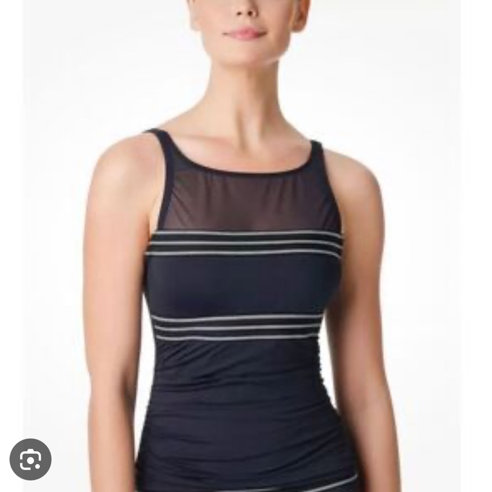 NWT Bleu Rod Beattie Women’s Off The Grid Tankini Swim‎ Top